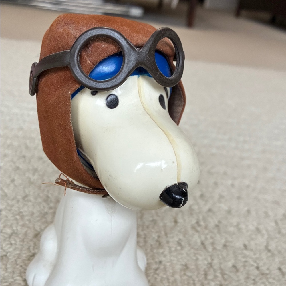 Avon Vintage Snoopy Flying Ace Bubble Bath Bottle 4 fl oz - Picture 2 of 12